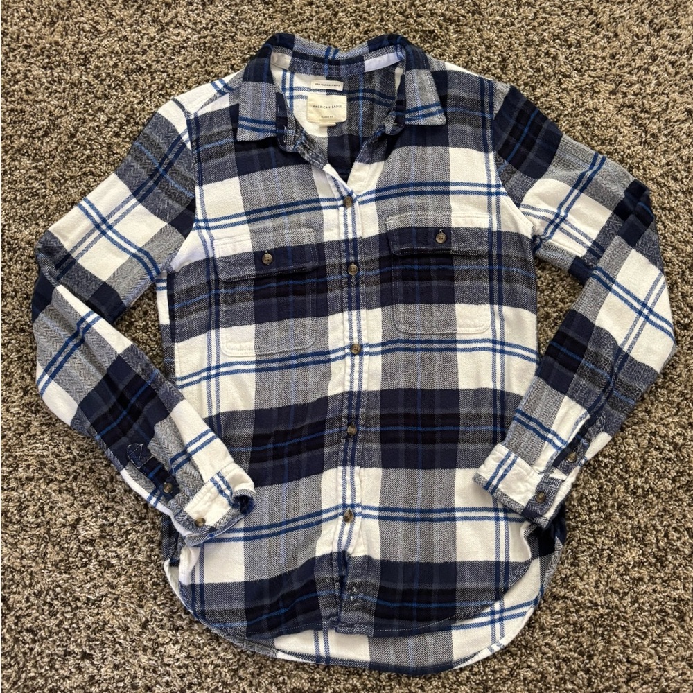 American Eagle Outfitters Blue Navy White Plaid Button-Down Shirt